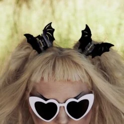 Bat Hair Claw Clip Black -Creepy Wear World HCCBB 6 afff94d3 0054 4f81 97fe 1bee84b0f524