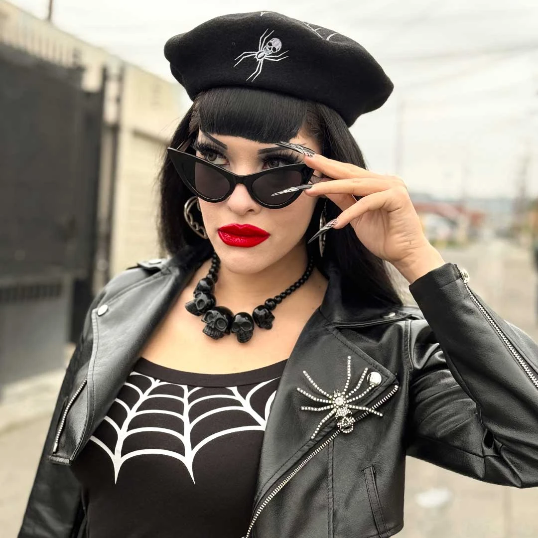 Skull Collection Necklace Black 6 Skull Collection Necklace Black - Image 6